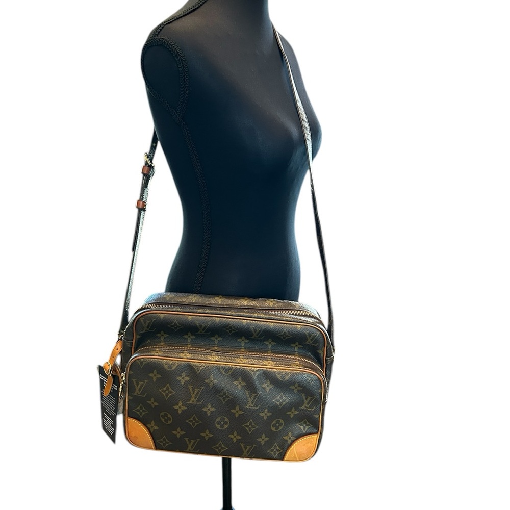 Louis Vuitton Nile Shoulder Bag